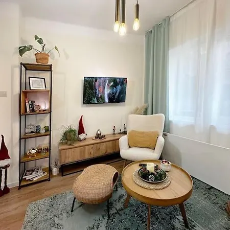 Apartment Urban Heaven Hideout, Cozy In Prime Center *